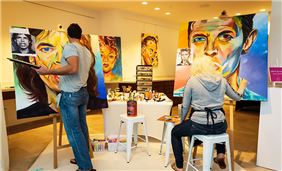 Artist Galleries of Art Ovation Hotel, Autograph Collection at Sarasota, Florida